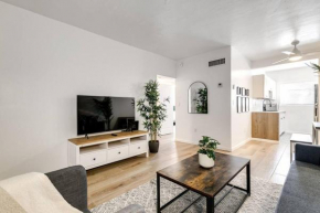 Miami Airport 2-bedroom unit with speedy Wi-Fi Virg8